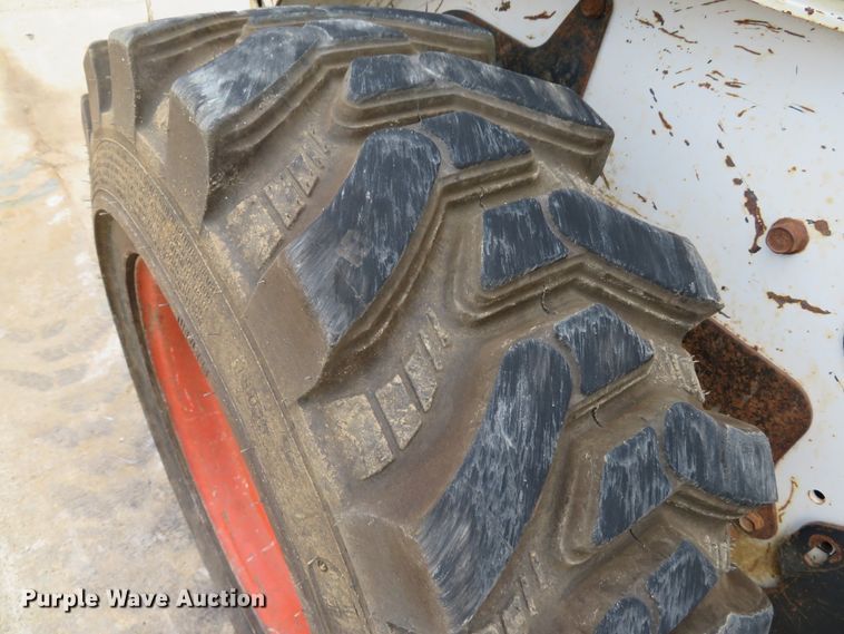 image for item DE8176 2005 Bobcat S185 skid steer