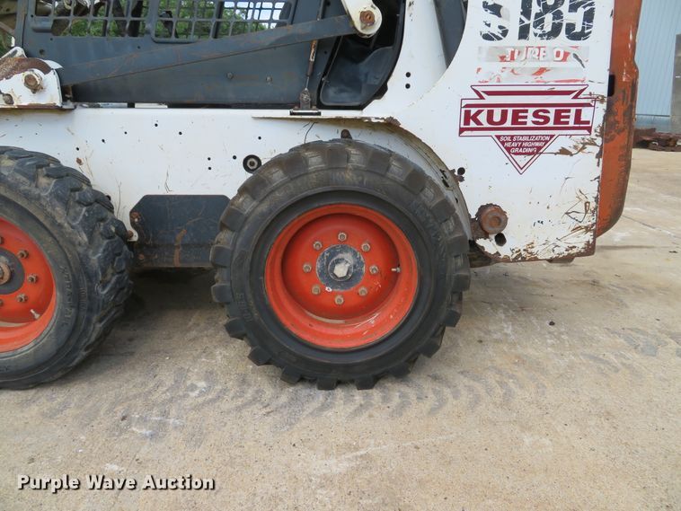 image for item DE8176 2005 Bobcat S185 skid steer