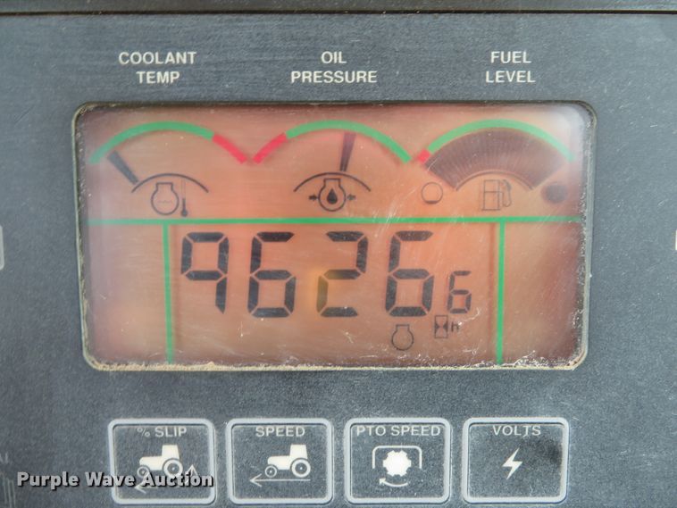 image for item DE8177 2006 John Deere 9520 Scraper Special 4WD tractor