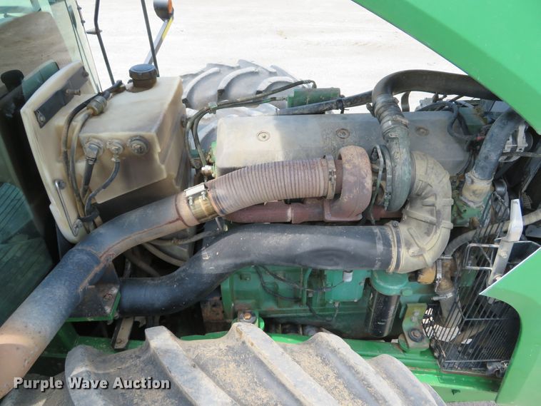 image for item DE8177 2006 John Deere 9520 Scraper Special 4WD tractor