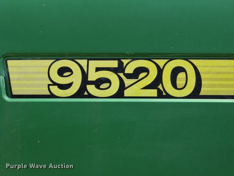 image for item DE8177 2006 John Deere 9520 Scraper Special 4WD tractor