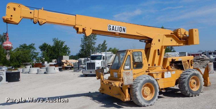 image for item DE8509 Galion 150F crane