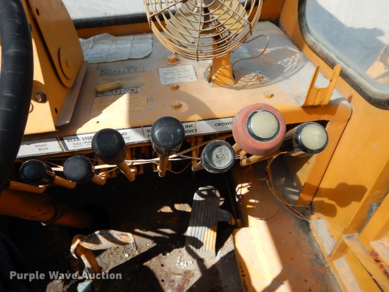 image for item DE8509 Galion 150F crane