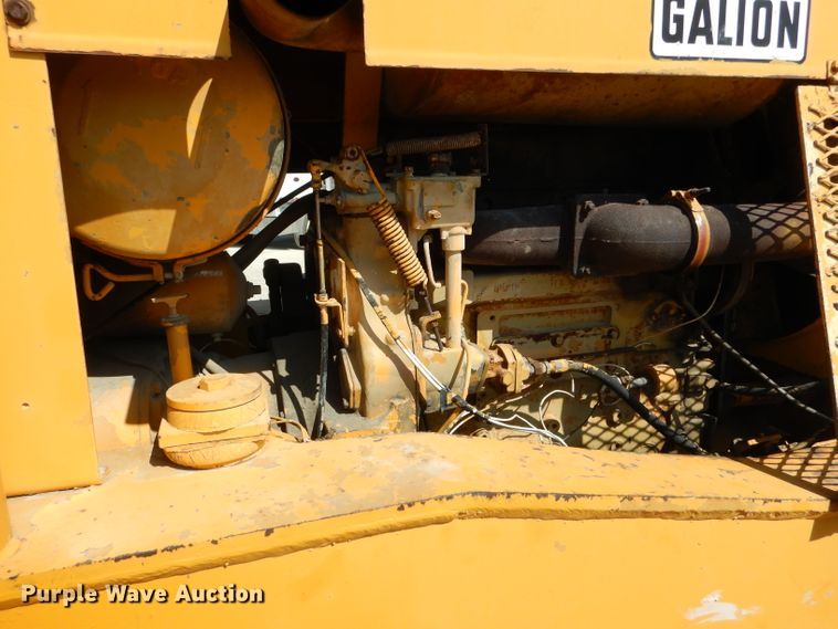 image for item DE8509 Galion 150F crane