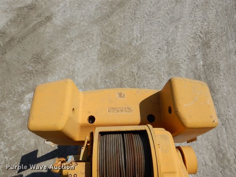 image for item DE8509 Galion 150F crane