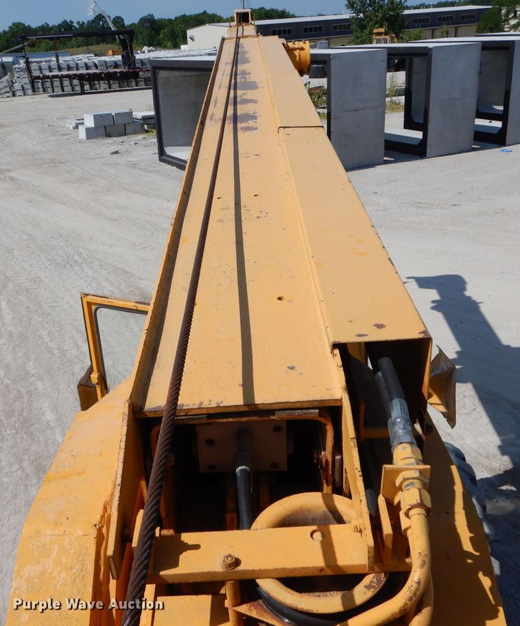 image for item DE8509 Galion 150F crane