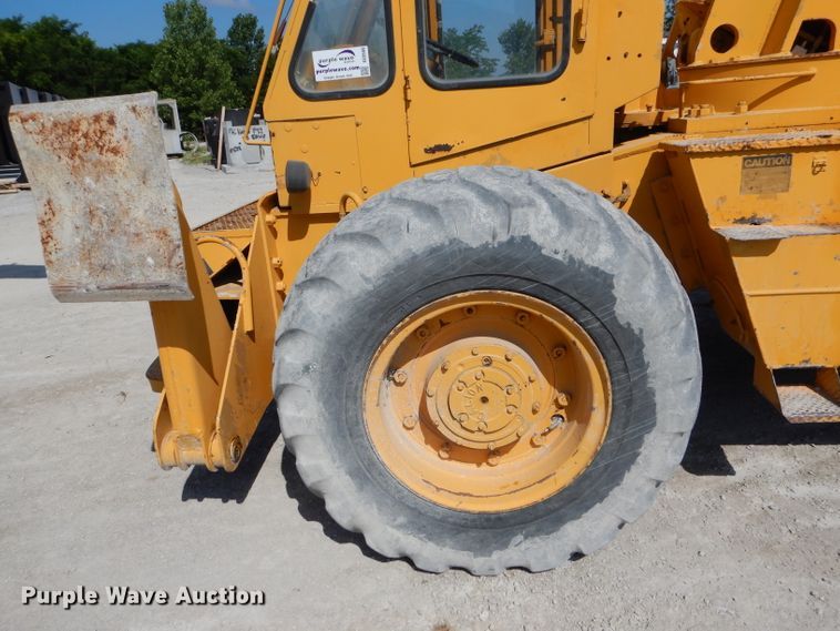 image for item DE8509 Galion 150F crane