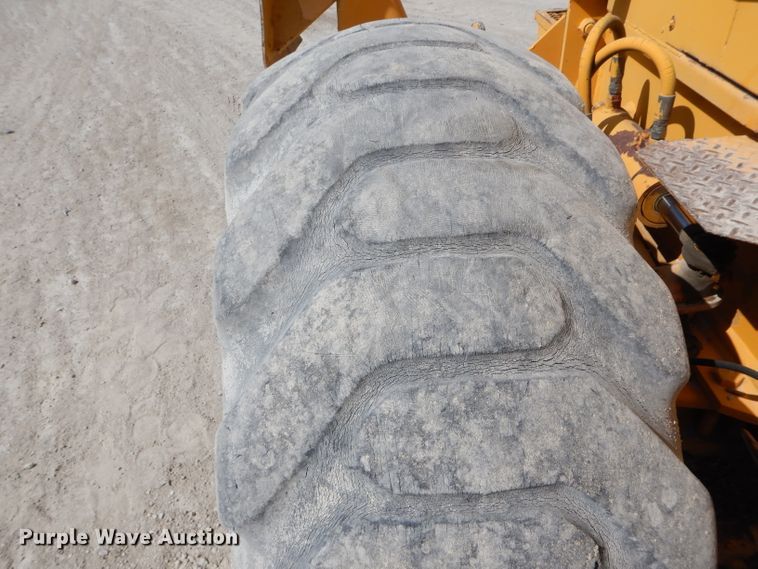 image for item DE8509 Galion 150F crane