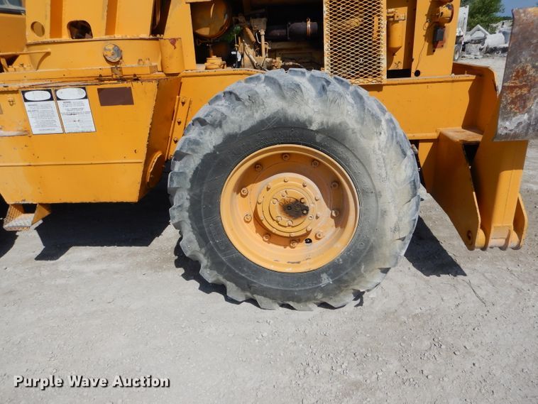 image for item DE8509 Galion 150F crane