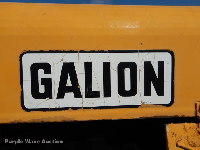 image for item DE8509 Galion 150F crane