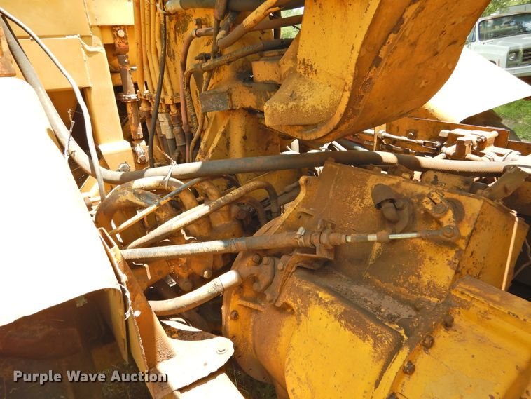 image for item DF2563 1979 Caterpillar 613B elevating scraper