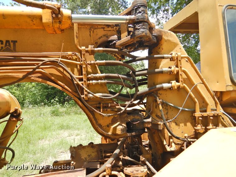 image for item DF2563 1979 Caterpillar 613B elevating scraper