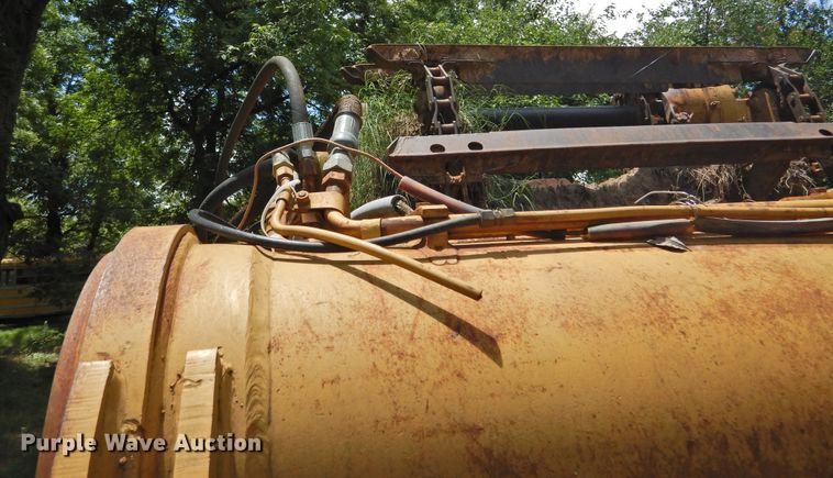 image for item DF2563 1979 Caterpillar 613B elevating scraper