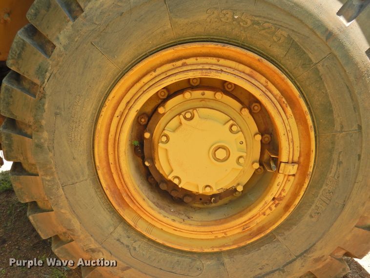 image for item DF2563 1979 Caterpillar 613B elevating scraper