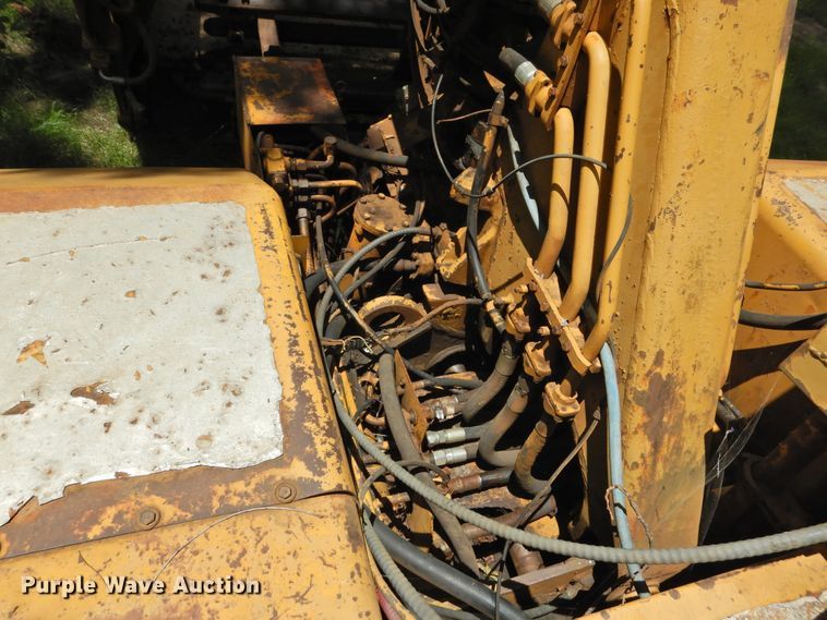 image for item DF2563 1979 Caterpillar 613B elevating scraper