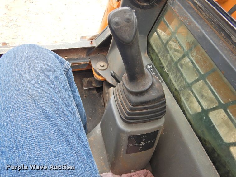 image for item DF2564 Mustang 2109 skid steer