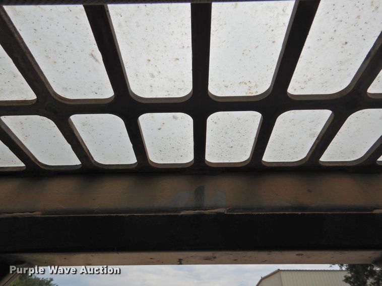 image for item DF2564 Mustang 2109 skid steer