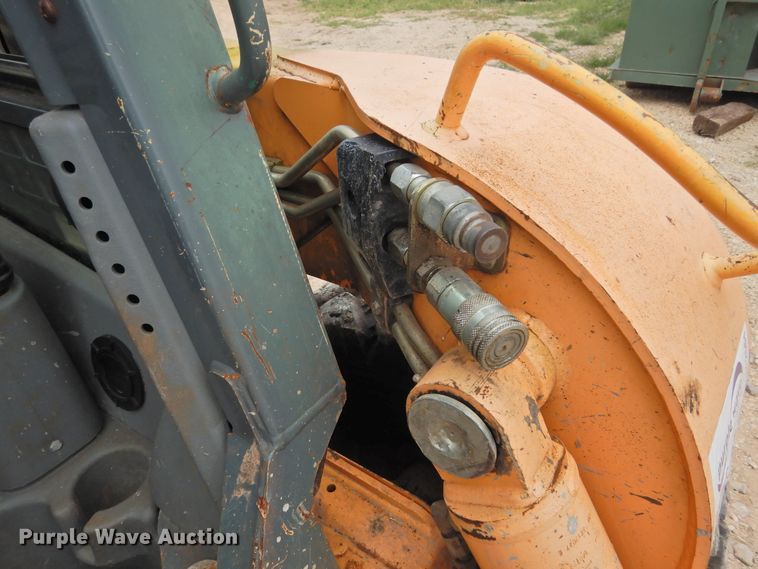 image for item DF2564 Mustang 2109 skid steer