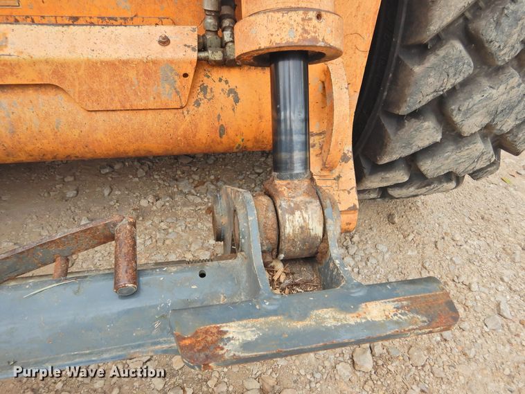 image for item DF2564 Mustang 2109 skid steer