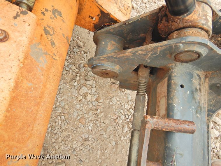 image for item DF2564 Mustang 2109 skid steer