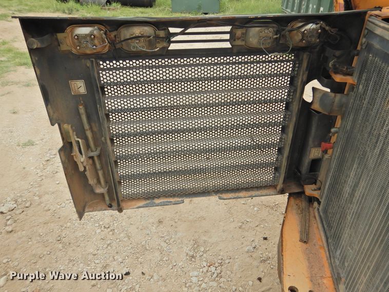 image for item DF2564 Mustang 2109 skid steer