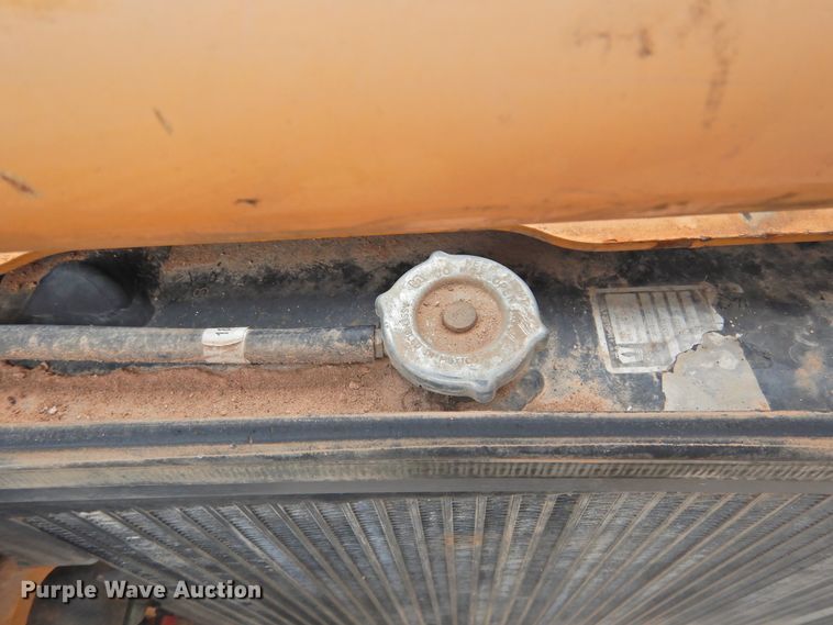 image for item DF2564 Mustang 2109 skid steer