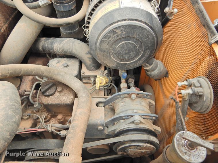 image for item DF2564 Mustang 2109 skid steer