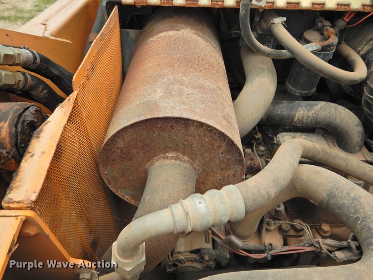 image for item DF2564 Mustang 2109 skid steer