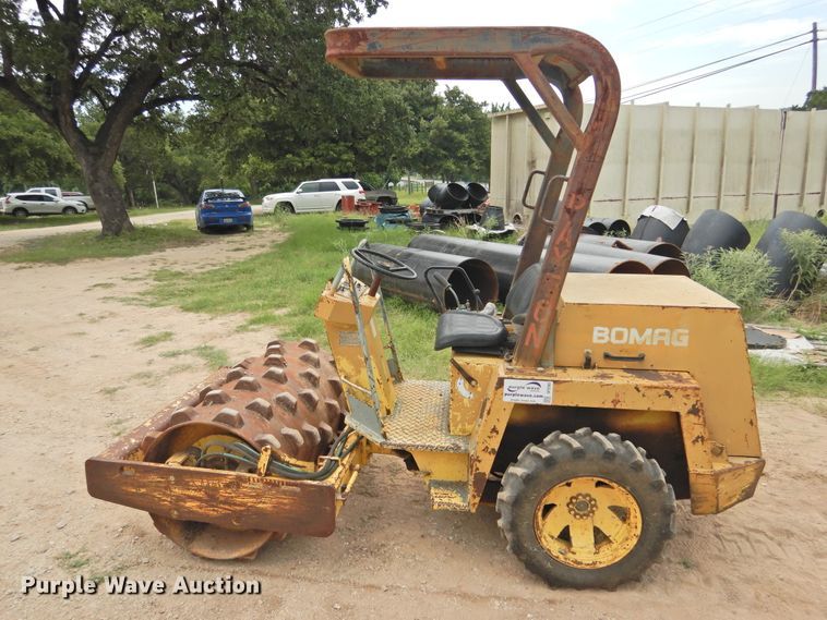 image for item DF2565 Bomag BW122BD vibratory single drum roller