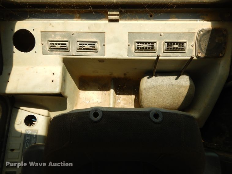 image for item DF6600 2001 Komatsu PC210LC-6K excavator