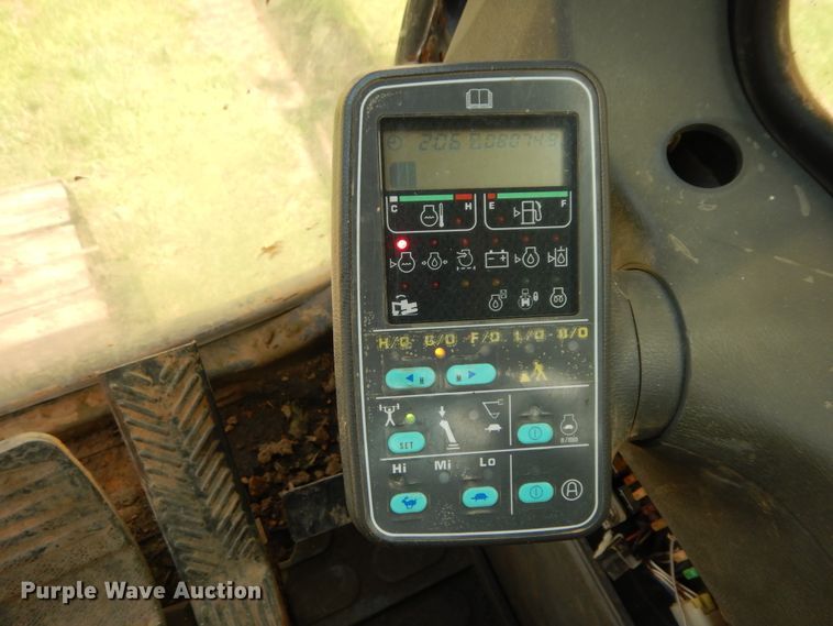 image for item DF6600 2001 Komatsu PC210LC-6K excavator