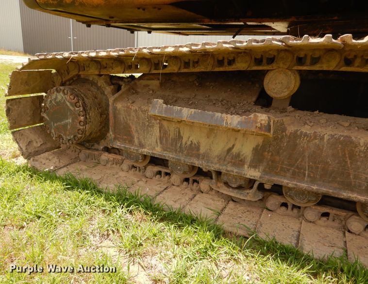 image for item DF6600 2001 Komatsu PC210LC-6K excavator