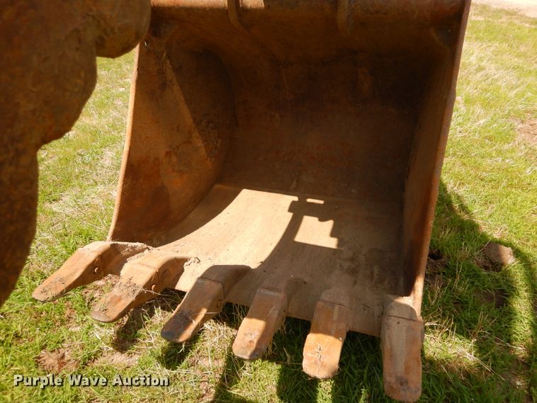 image for item DF6600 2001 Komatsu PC210LC-6K excavator