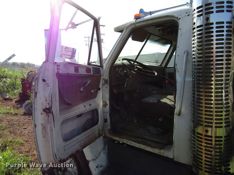 image for item DG1302 1980 GMC Brigadier truck cab and chassis