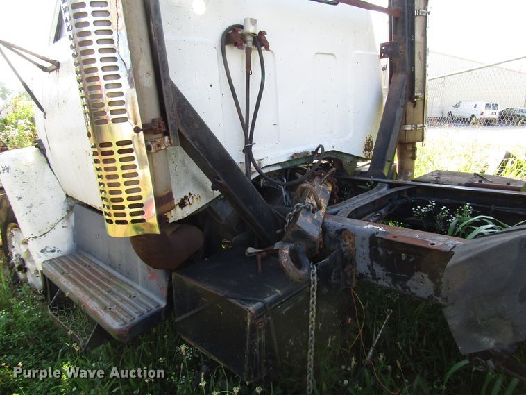 image for item DG1302 1980 GMC Brigadier truck cab and chassis