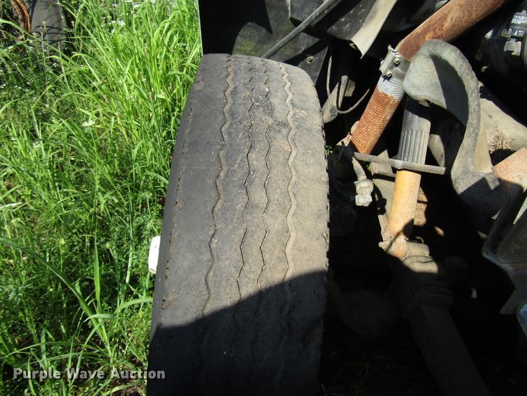 image for item DG1302 1980 GMC Brigadier truck cab and chassis