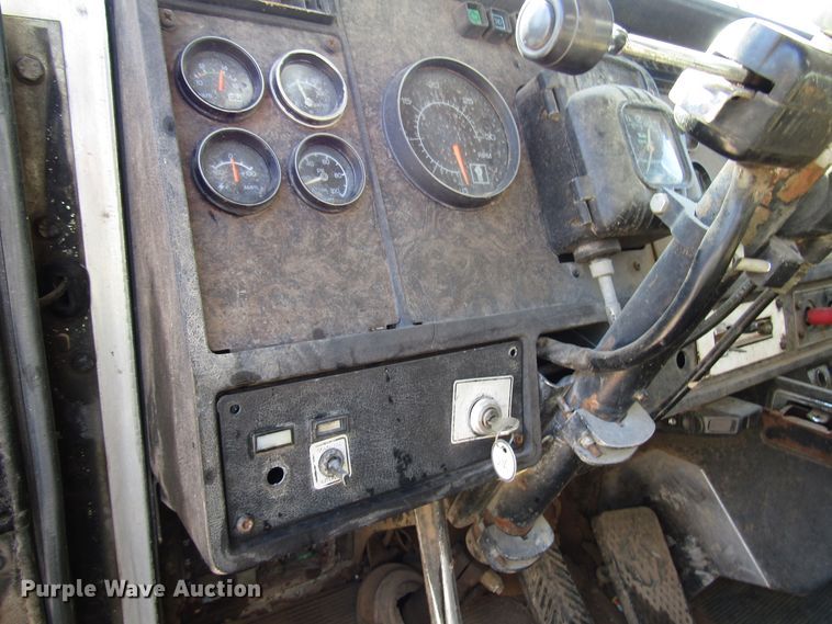 image for item DG1303 1984 Kenworth dump truck