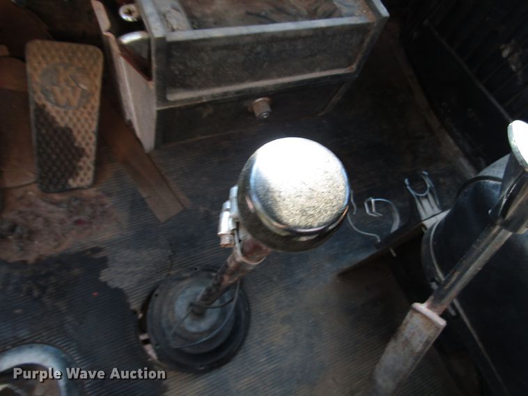 image for item DG1303 1984 Kenworth dump truck