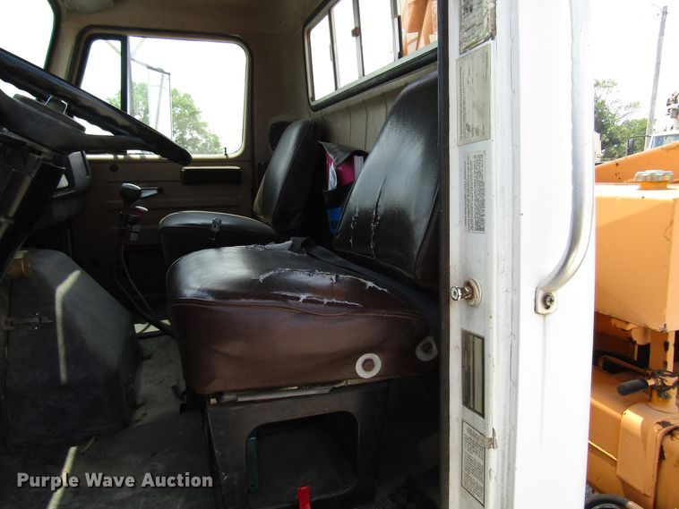 image for item DG1313 1987 International 1954 knuckle boom crane truck