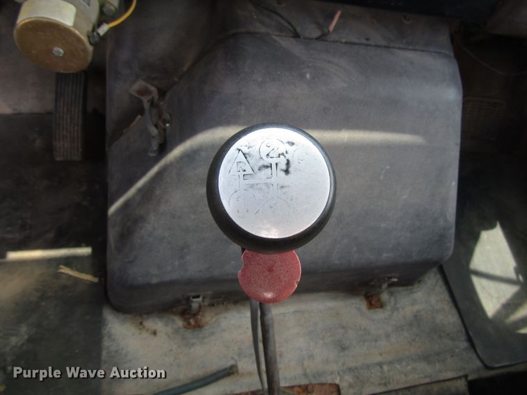 image for item DG1313 1987 International 1954 knuckle boom crane truck