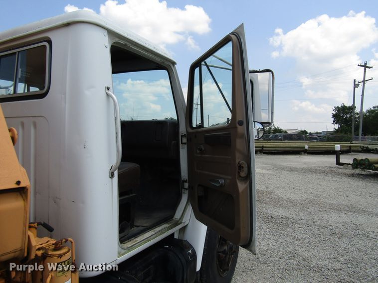 image for item DG1313 1987 International 1954 knuckle boom crane truck