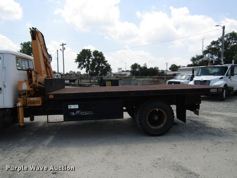 image for item DG1313 1987 International 1954 knuckle boom crane truck