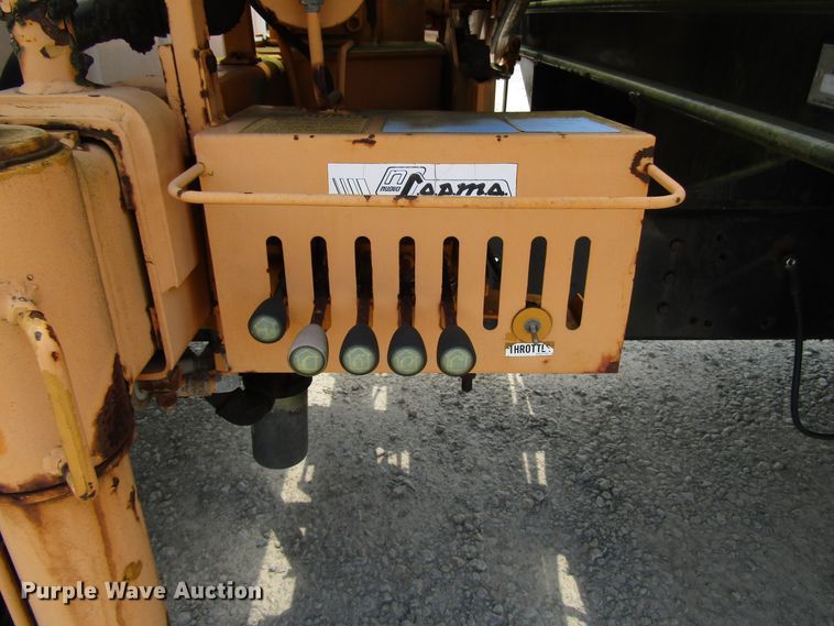 image for item DG1313 1987 International 1954 knuckle boom crane truck