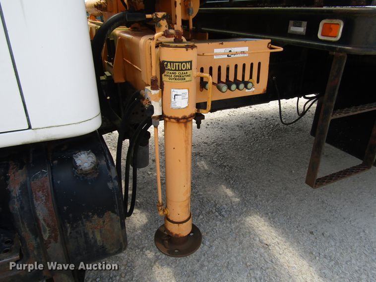 image for item DG1313 1987 International 1954 knuckle boom crane truck