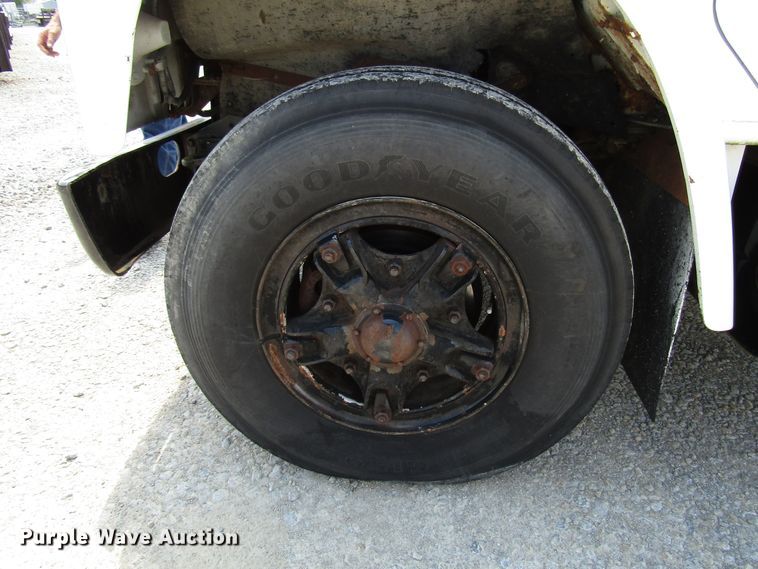 image for item DG1313 1987 International 1954 knuckle boom crane truck