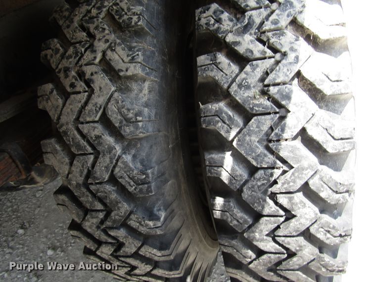 image for item DG1313 1987 International 1954 knuckle boom crane truck