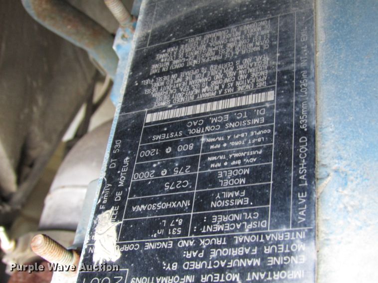 image for item DG1314 2002 International 4400 digger derrick truck