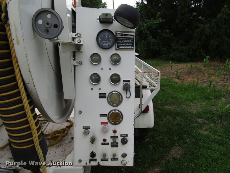 image for item DG1321 2001 Sewer Equipment Co. of America 747FR2000 jetter trailer