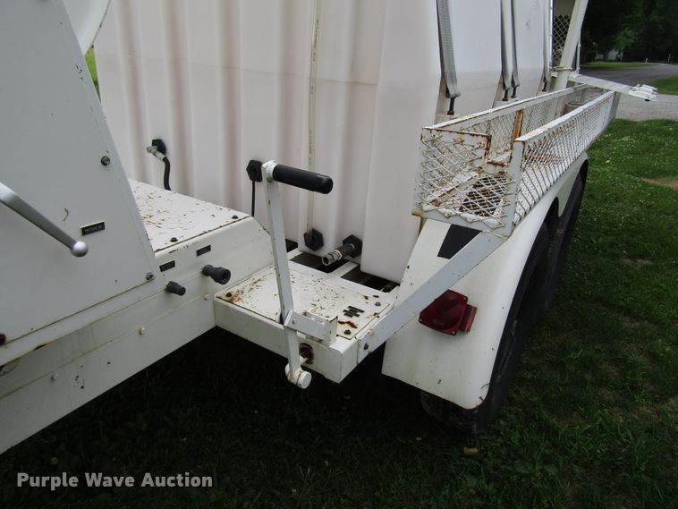 image for item DG1321 2001 Sewer Equipment Co. of America 747FR2000 jetter trailer
