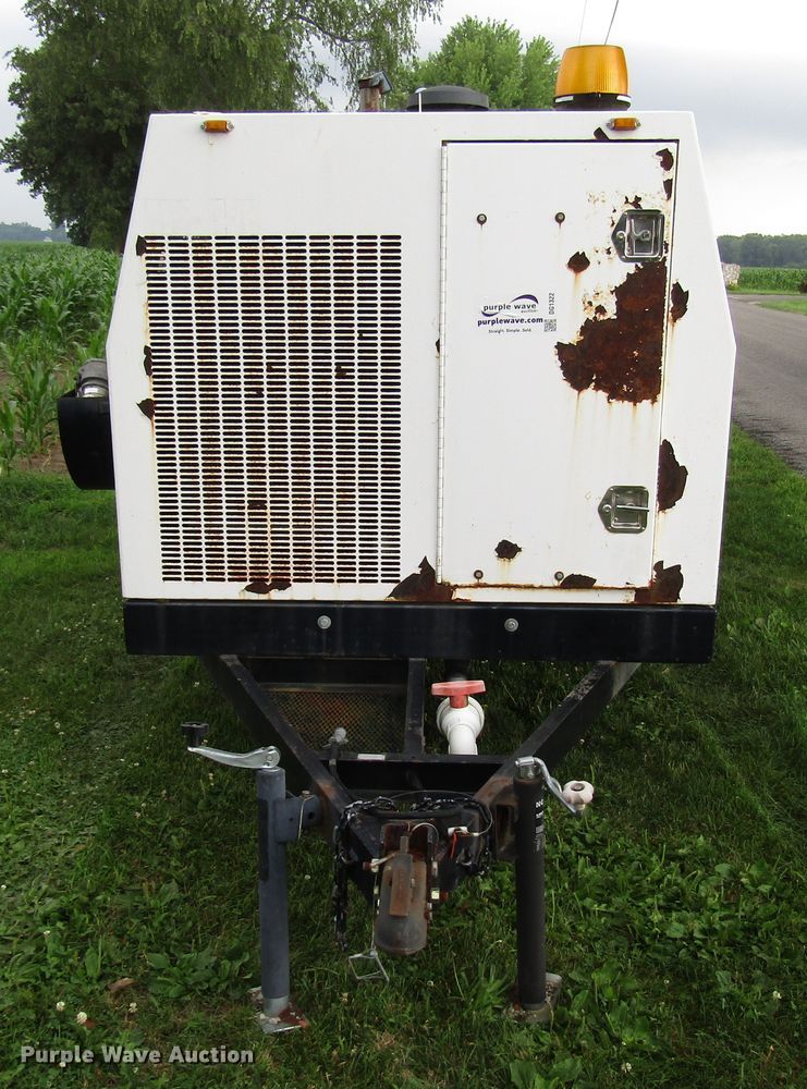 image for item DG1322 2004 Sewer Equipment Co. of America 747FR2000 jetter trailer